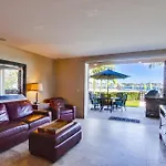 B5169 Villa On The Bay - 2 Bedroom