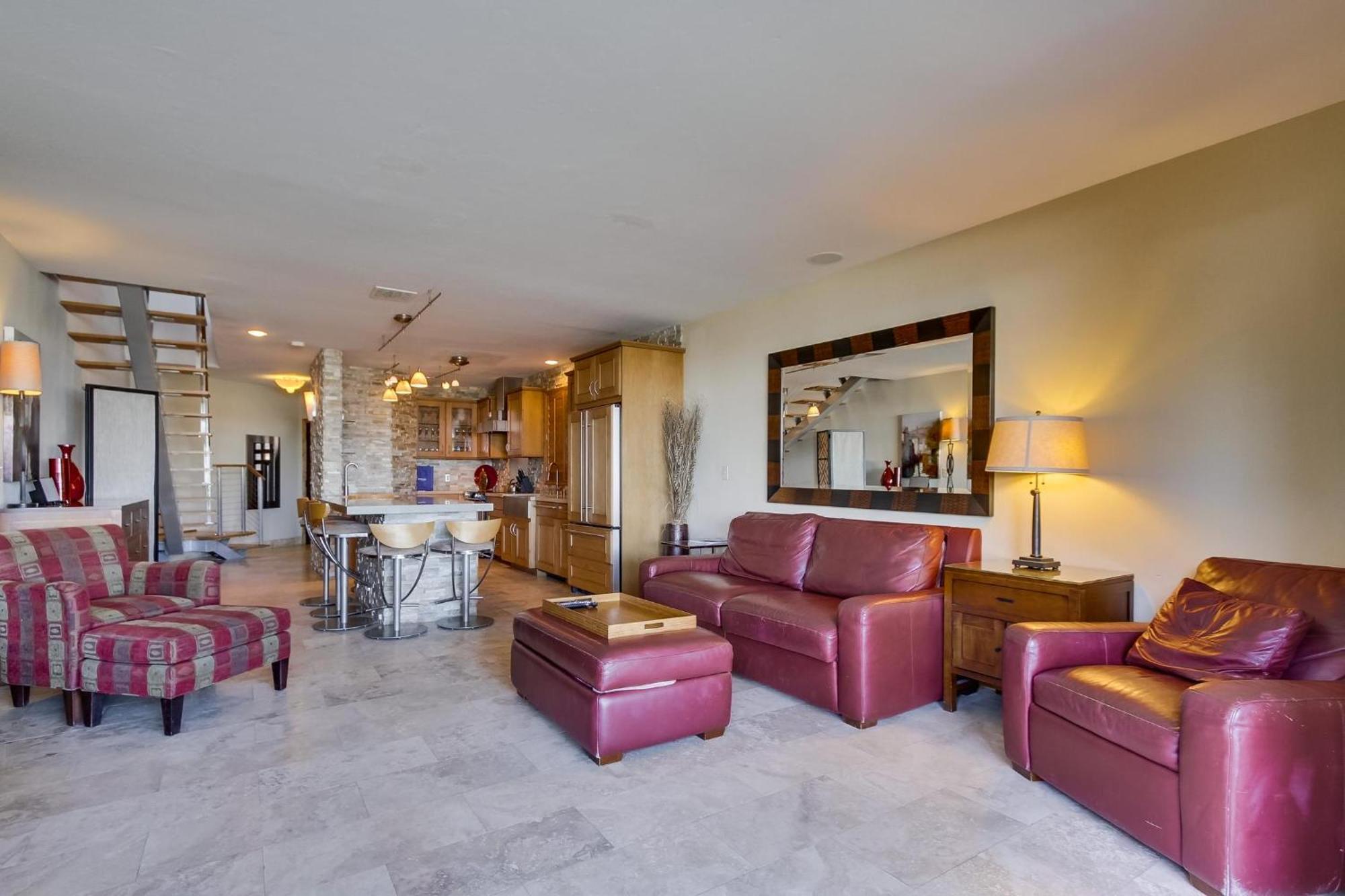 B5169 On The Bay - 2 Bedroom Apartment *