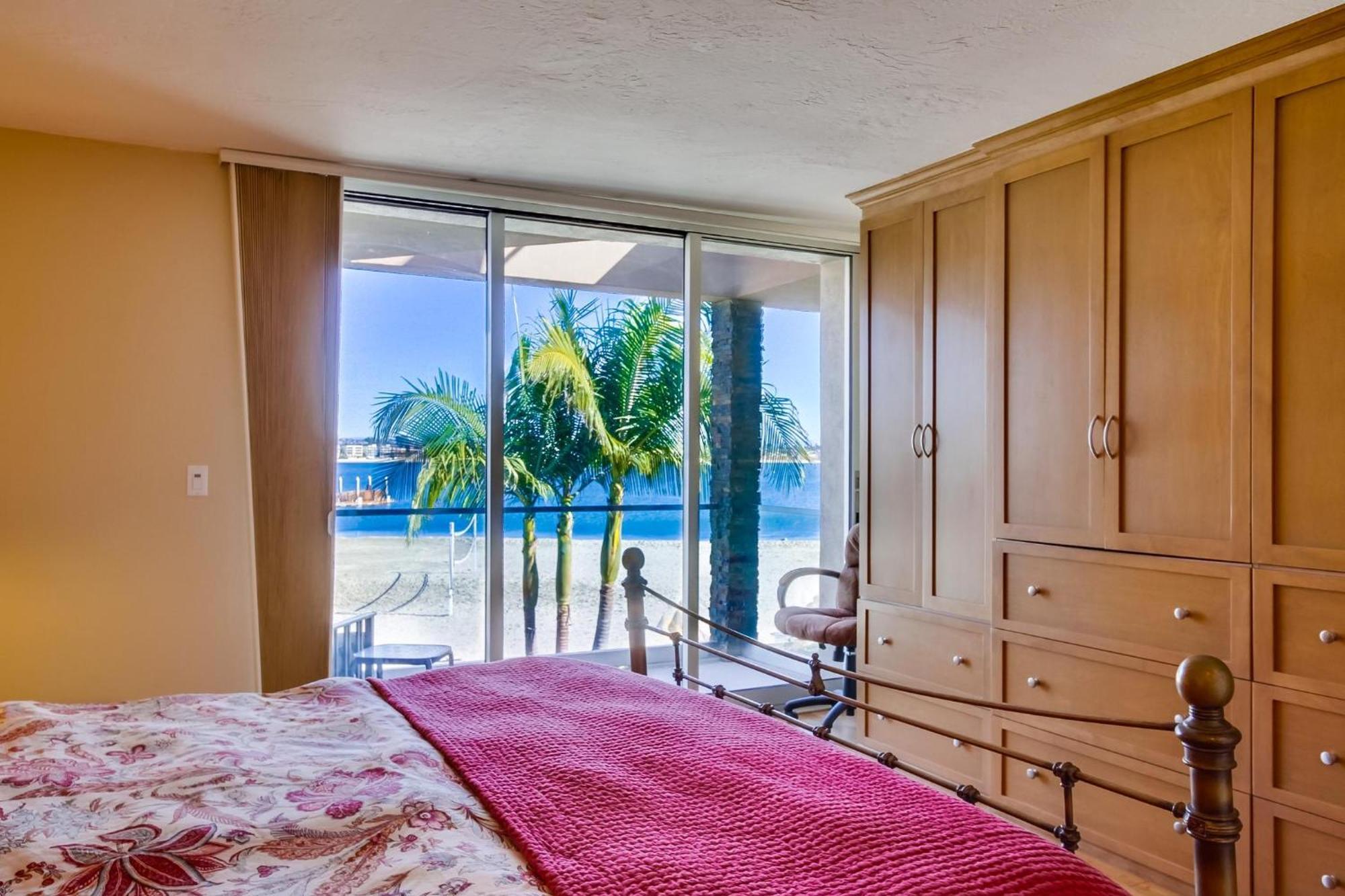 Apartment B5169 On The Bay - 2 Bedroom